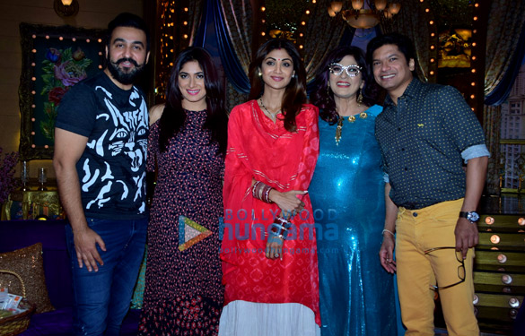 shilpa shetty kundras show aunty boli lagao boli 1
