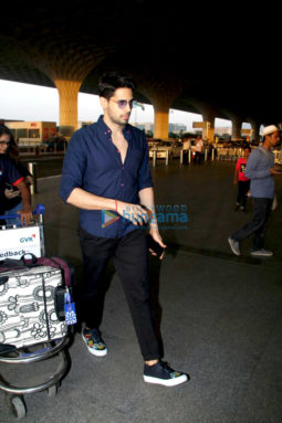 Sidharth Malhotra and Adah Sharma snapped at the airport