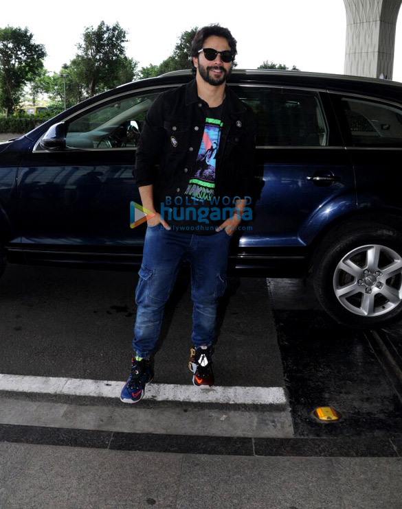 varun dhawan sushant singh rajput saif ali khan and others spotted at the airport1 1