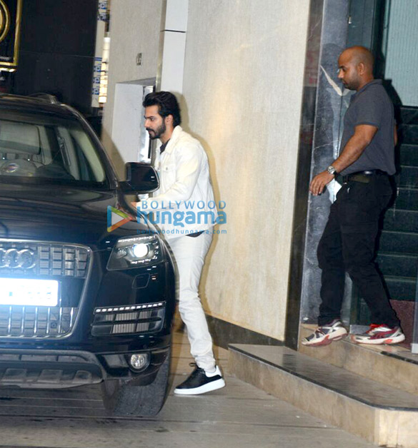 varun dhawan spotted after gym session in khar 5