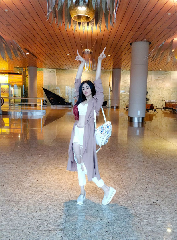 WHOA! Adah Sharma dons a sultry airport look (3)