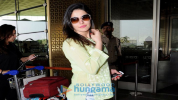 Sonal Chauhan, Sophie Choudry, Dia Mirza and others snapped at the airport