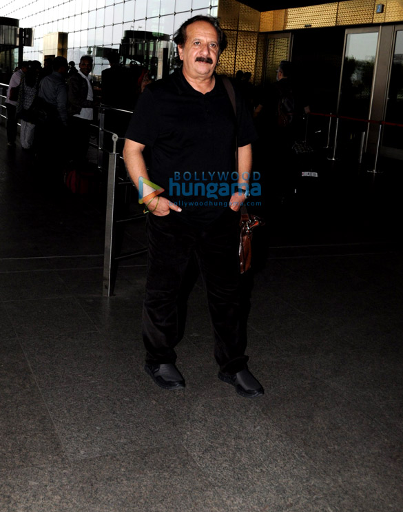 aamir khan akshay kumar sunny leone and others snapped at the airport 11