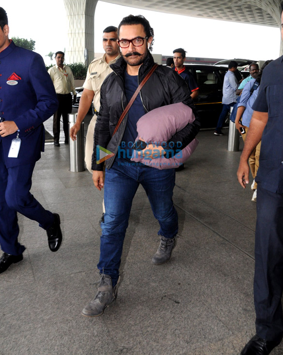 aamir khan akshay kumar sunny leone and others snapped at the airport 5