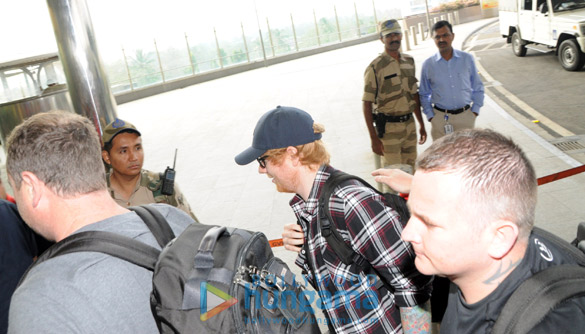 aamir khan akshay kumar sunny leone and others snapped at the airport 8
