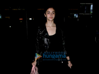 Alia Bhatt snapped at the airport