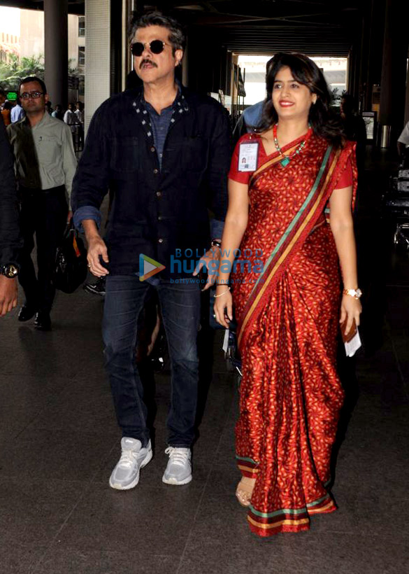 anil kapoor yami gautam and others snapped at the airport 6