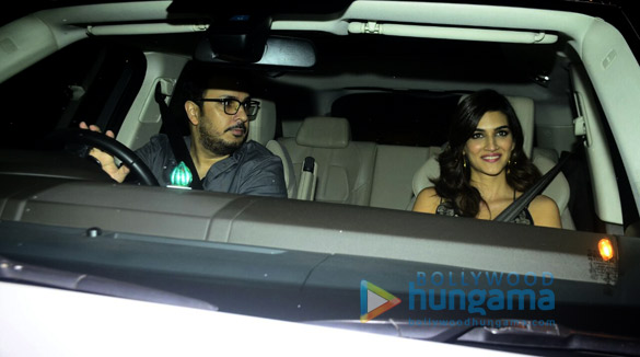 bollywood stars visit deepika padukones residence 5
