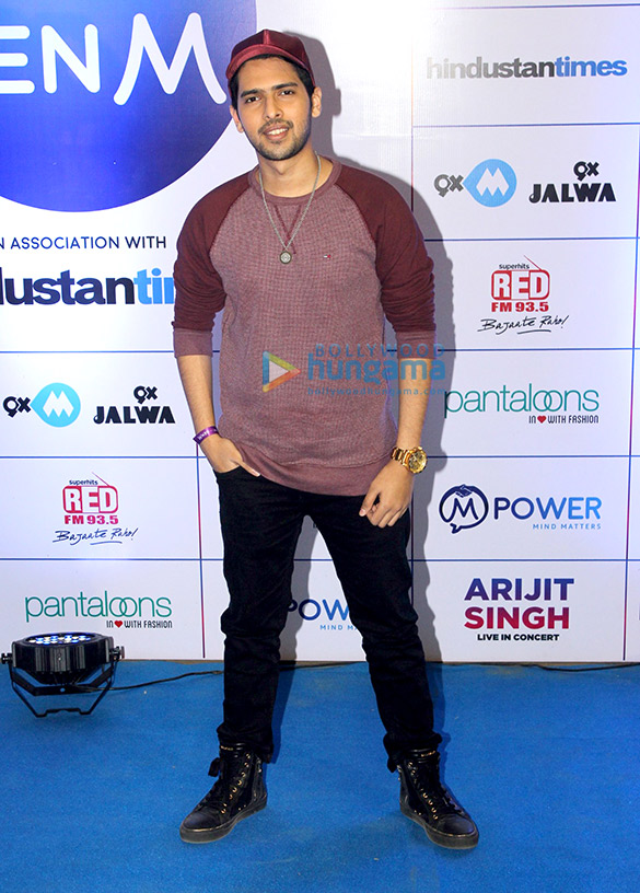 celebs grace arijit singhs live in concert 2