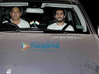 Celebs grace Shah Rukh Khan's birthday party