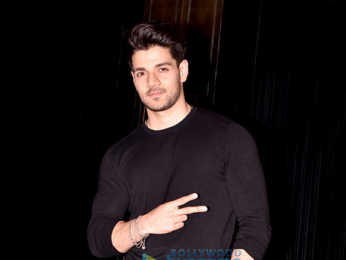 Celebs grace Sooraj Pancholi's birthday bash