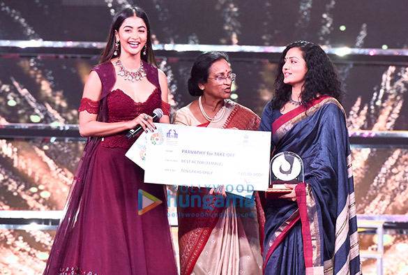 celebs grace closing ceremony of iffi 2017 in goa 4 2