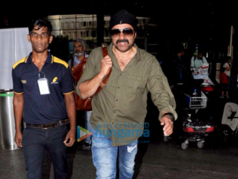 Celebs snapped at the airport
