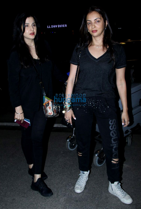 celebs snapped at the airport 6 2