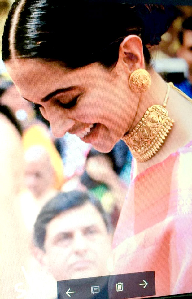 Check out Deepika Padukone looked regal in her traditional avatar at her best friend's wedding! (3)