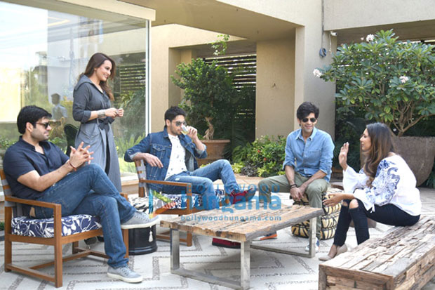 Check out Ittefaq stars Sidharth Malhotra and Sonakshi Sinha visit Gauri Khan’s store3