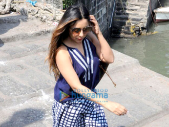 Gauri Khan, Shweta Bachchan Nanda snapped on the way to Alibaug for Shah Rukh Khan's birthday