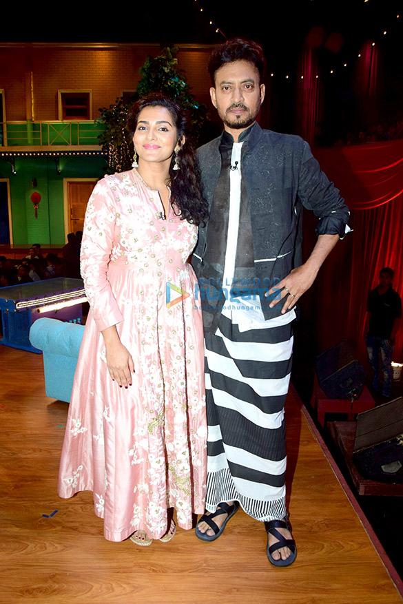 irrfan khan and parvathy promote qarib qarib singlle on the drama company 2