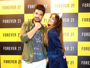 Karan Kundra and Anusha Dandekar launch Forever 21's store in Amritsar