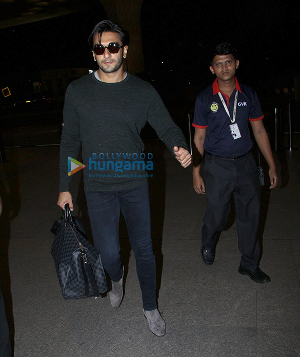 kareena kapoor khan and ranveer singh snapped at the airport 2