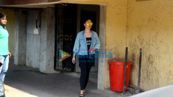 Kareena Kapoor Khan snapped post her gym session in Khar