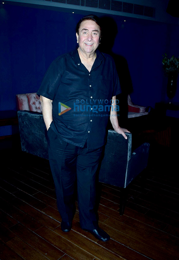 karisma kapoor at the launch of izaya restaurant 3