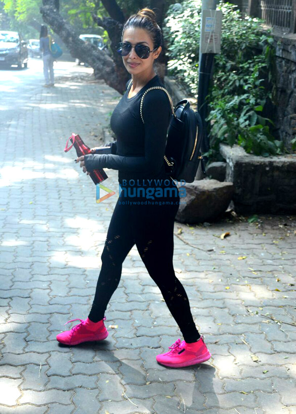 malaika arora snapped after her rehearsals in bandra 6