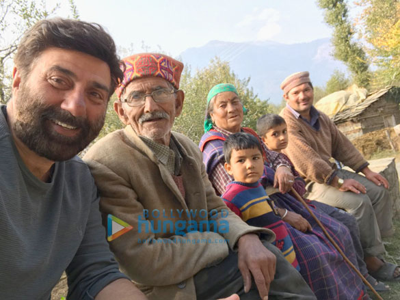 pal pal dil ke paas 01