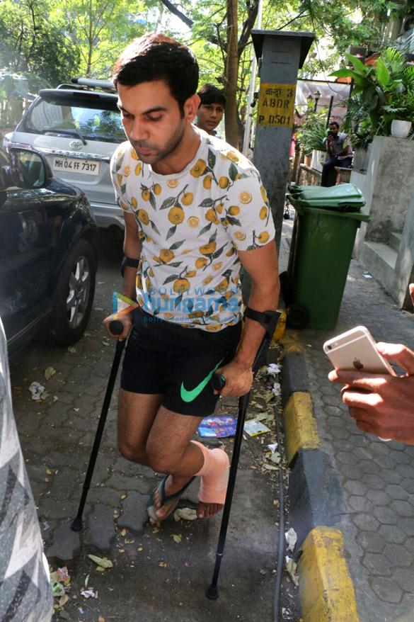 rajkummar rao spotted at the kitchen garden 5
