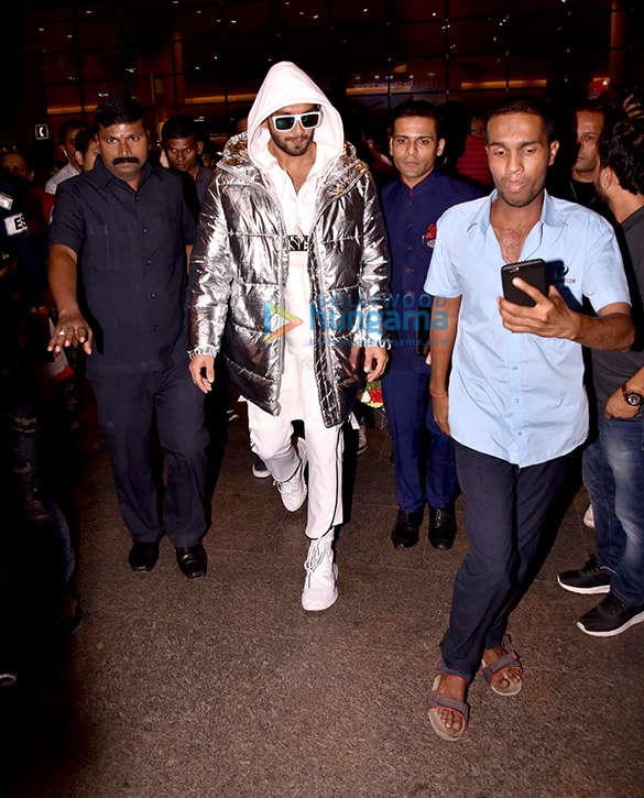 ranveer and jacqueline snapped at the airport 3