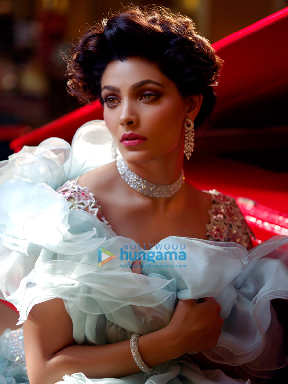 saiyami kher 5 3