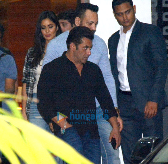 Salman Khan, Katrina Kaif, Karan Johar, Akshay Kumar & Sidharth Malhotra snapped arriving from Goa
