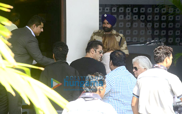 salman khan and iulia vantur snapped at the kalina airport gate 4