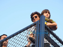 Shah Rukh Khan waves to fans from Mannat on his 52nd birthday
