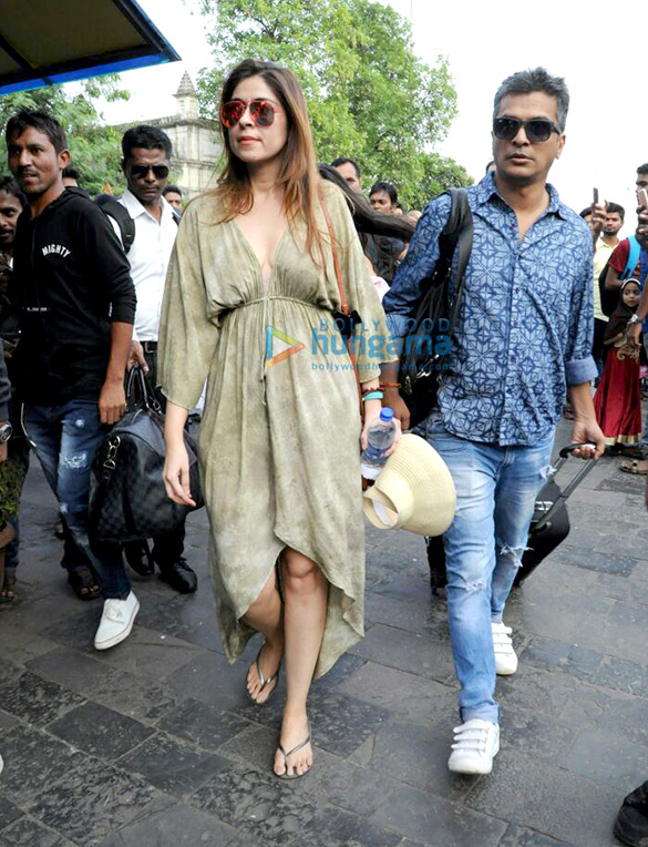 shah rukh khans birthday party attendees return from alibaug 02