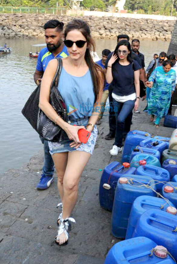 shah rukh khans birthday party attendees return from alibaug 05