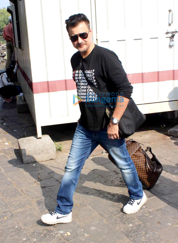 shah rukh khans birthday party attendees return from alibaug 7