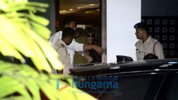 Shah Rukh Khan’s family snapped leaving to catch a charter flight
