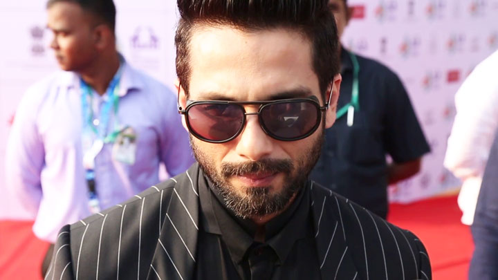 Shahid Kapoor speaks his mind out on the whole Padmavati CONTROVERSY | IFFI Goa 2017 Shahid Kapoor speaks his mind out on the whole Padmavati CONTROVERSY | IFFI Goa 2017