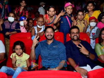 Shreyas Talpade hosts the screening of 'Golmaal Again' for the children of Tata Memorial Hospital