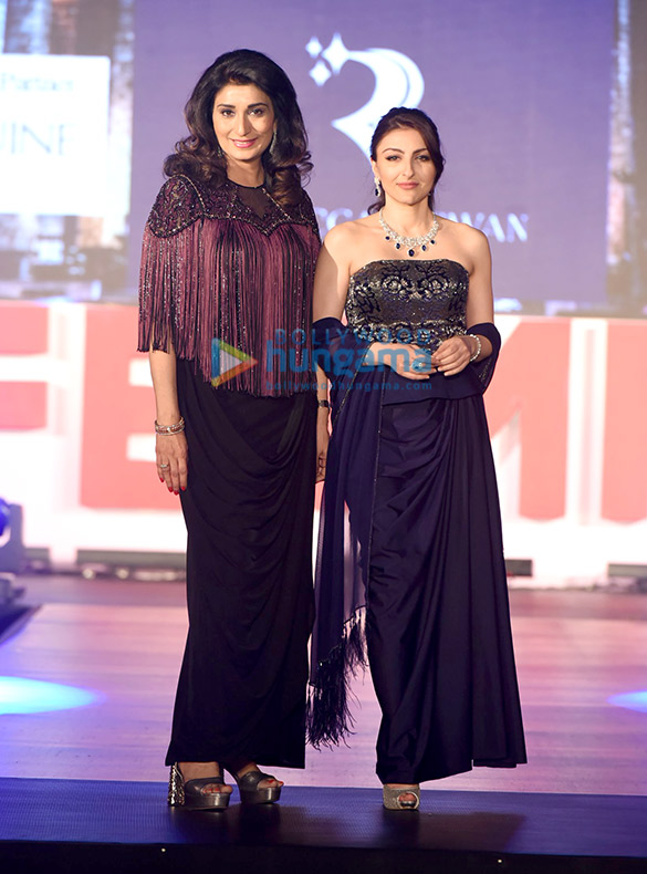 soha ali khan pooja hegde walks for rebecca dewan 2