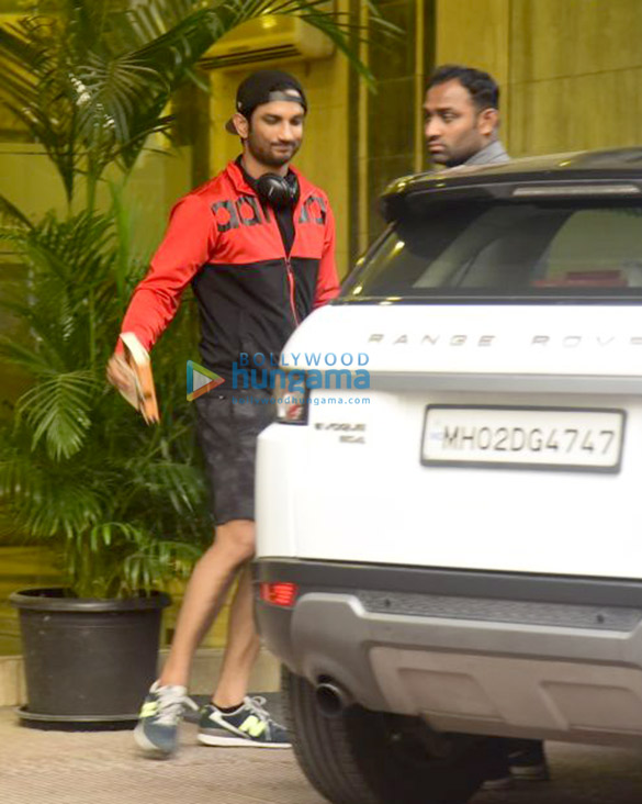 sushant singh rajput snapped post gym session in bandra 1