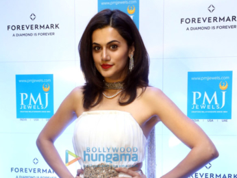 Taapsee Pannu launches 'Forevermark' diamond collection at an outlet of PMJ Jewels