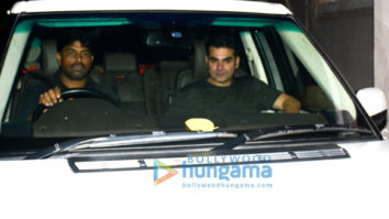 The Khan family celebrate Salim Khan’s birthday at his home