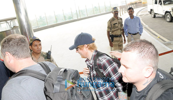 varun dhawan ed sheeran and others snapped at the airport 1