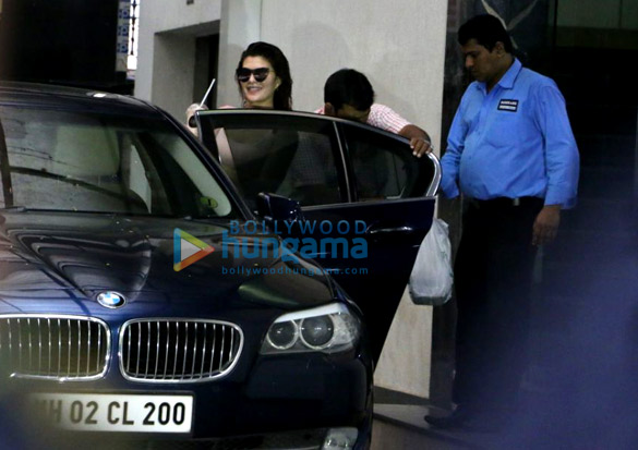 varun dhawan jacqueline fernandez snapped post gym session 4