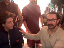 WATCH: Aamir Khan and Shah Rukh Khan are left stunned after watching this magician’s card tricks