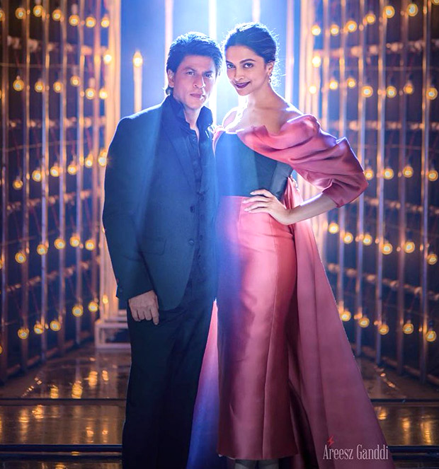 WATCH Deepika Padukone gets emotional after Shah Rukh Khan reads her a letter written by her mom3
