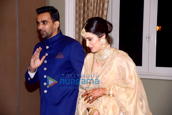 zaheer khan and sagarika ghatge arrive at their wedding reception 6