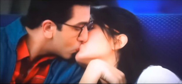 #2017Recap 13 Kiss scenes of 2017 that one would remember (9)